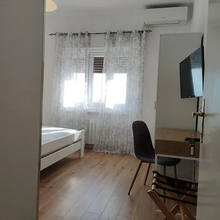 Cattinara Panzió Trieszt